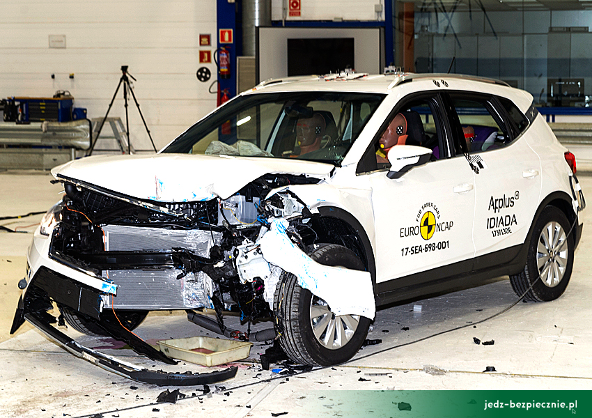 TESTY ZDERZENIOWE EURO NCAP | SEAT Arona - skutki zderzenia czołowego z przeszkodą odkształcalną