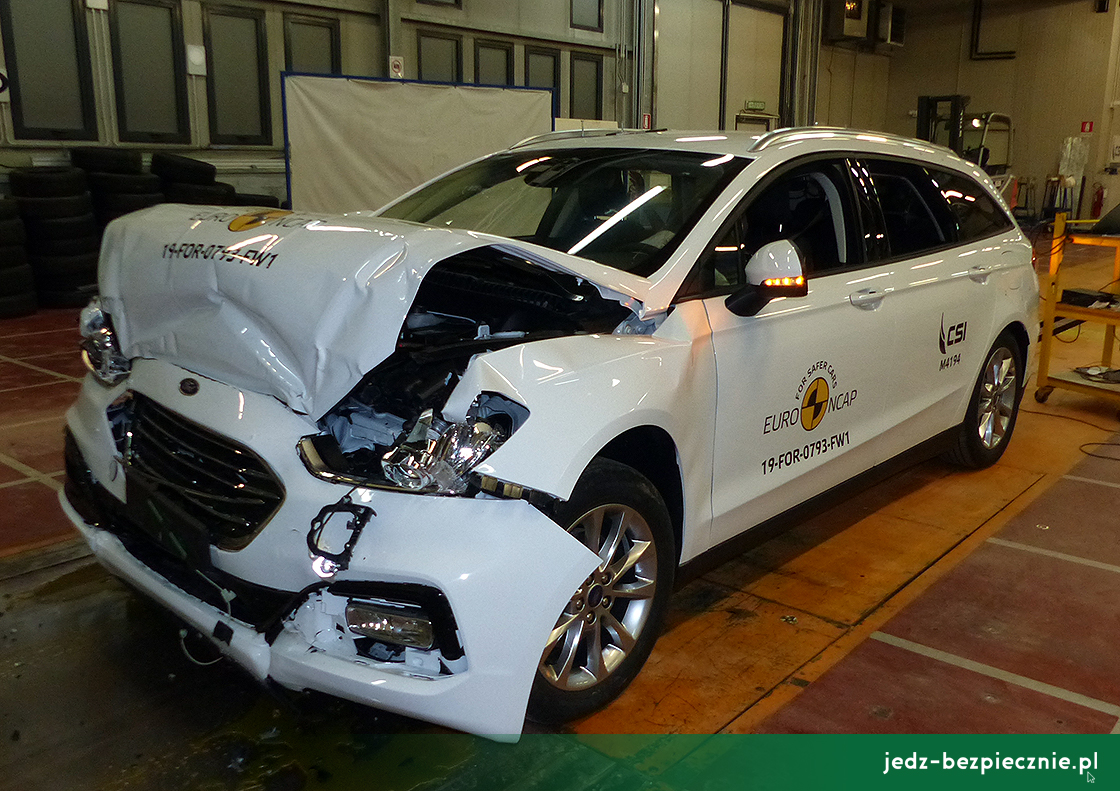 Testy zderzeniowe Euro NCAP - Ford Mondeo V facelifting - uderzenie w przeszkod odksztacaln