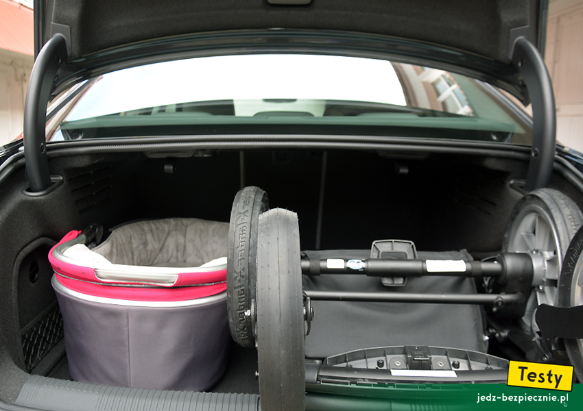 Testy - Audi A4 Limousine - próba z pakowaniem do bagażnika gondoli X-pram i kompletnego podwozia wózka X-lander