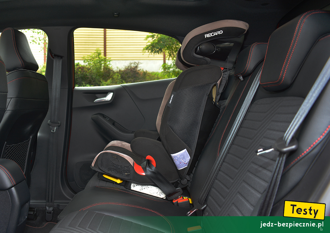 Testy - Ford Puma - próba z fotelikiem dziecięcym Recaro, przodem do kierunku jazdy, kanapa