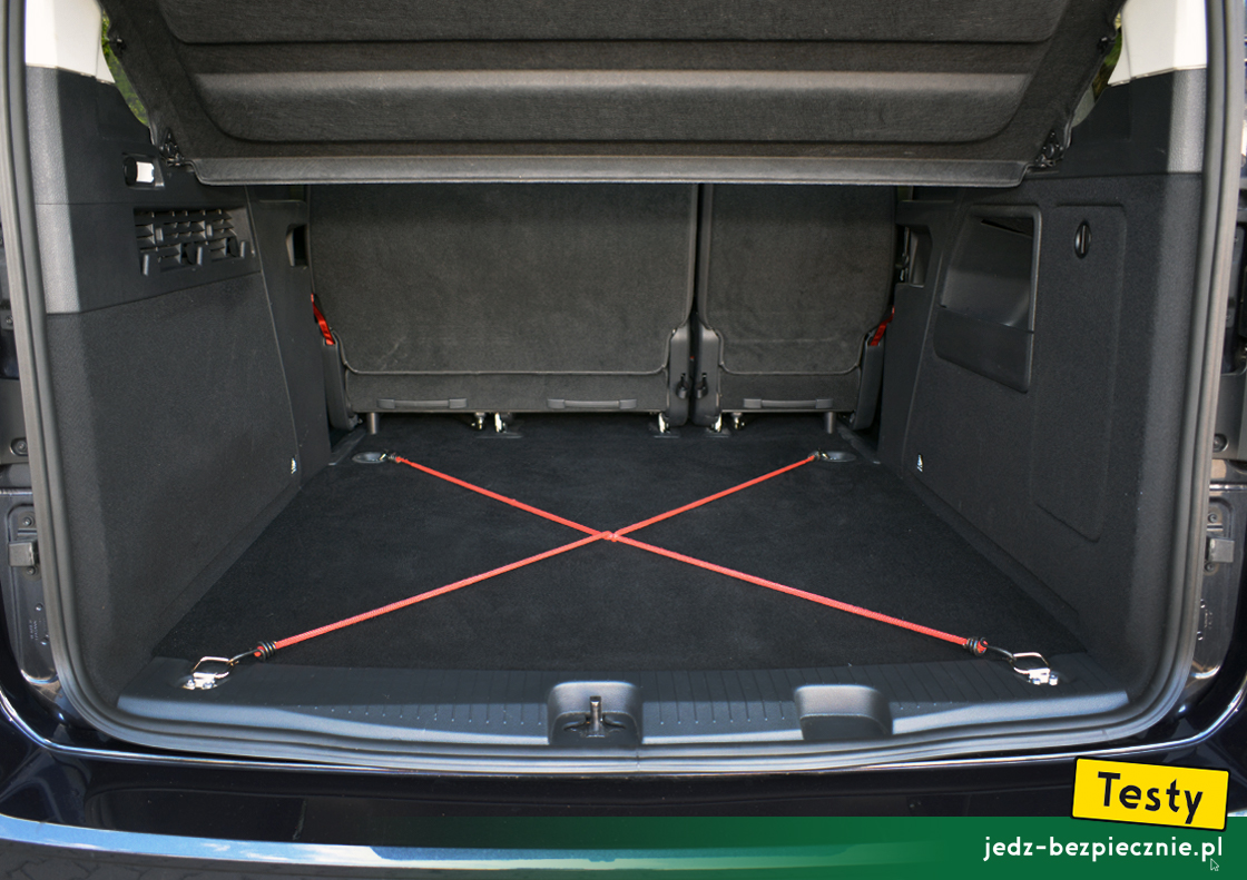 Testy - Ford Grand Tourneo Connect III 5-osobowy - linki zabezpieczające rzeczy przewożone w bagażniku