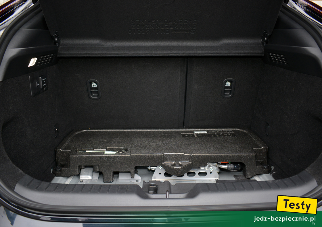 TESTY | Mazda MX-30 e-Skyactiv R-EV, bateria 17,8 kWh, bagażnik