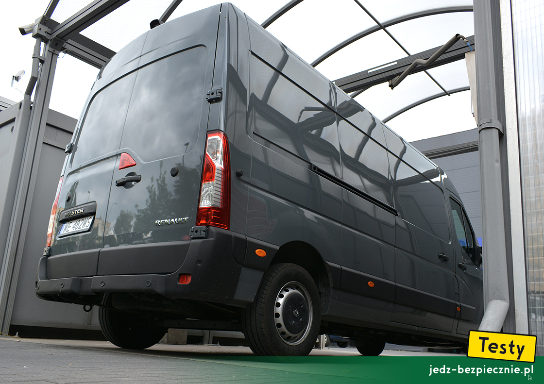 TESTY | Renault Master III facelifting L3H2 furgon FWD - tył samochodu