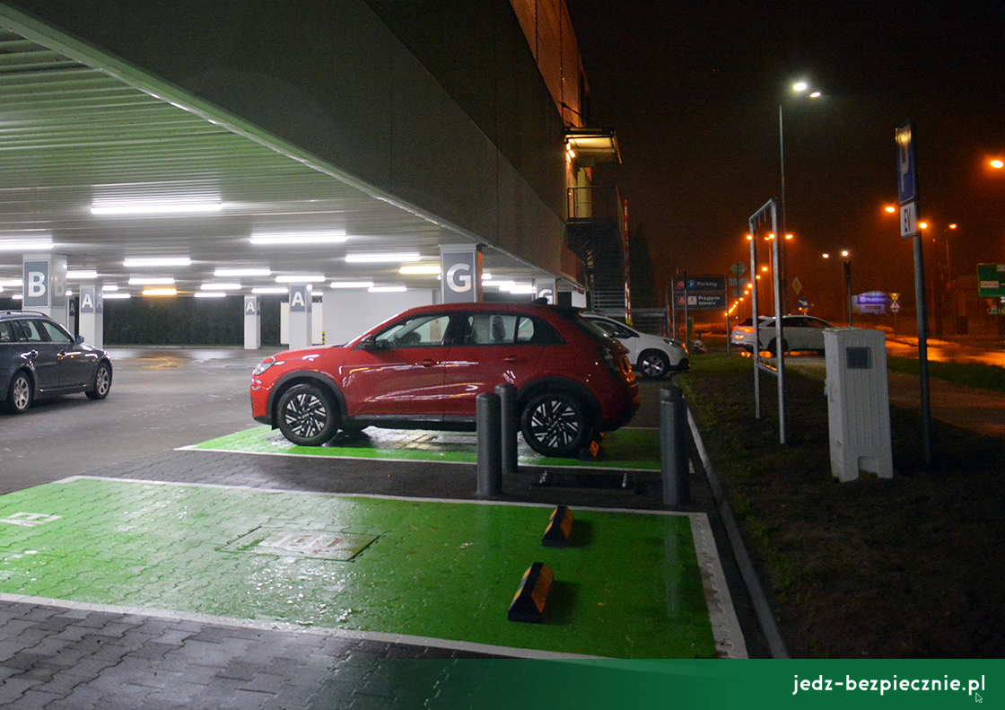 Elektromobilność – próba ładowania Fiata 600e, Dębica, Galeria handlowa Raj