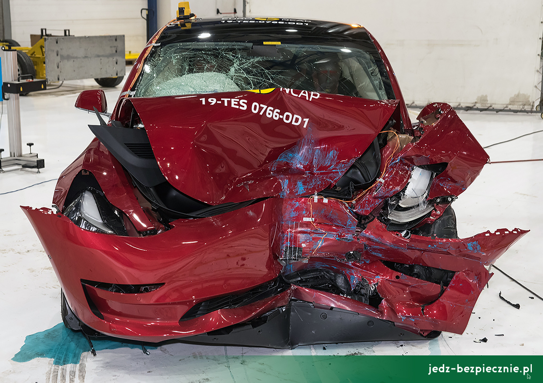 Najnowsze wyniki testów zderzeniowych Euro NCAP - DS3 Crossback, Kia Ceed, Mercedes Klasa B i GLE, Skoda Scala, Tesla model 3, Lipiec 2019