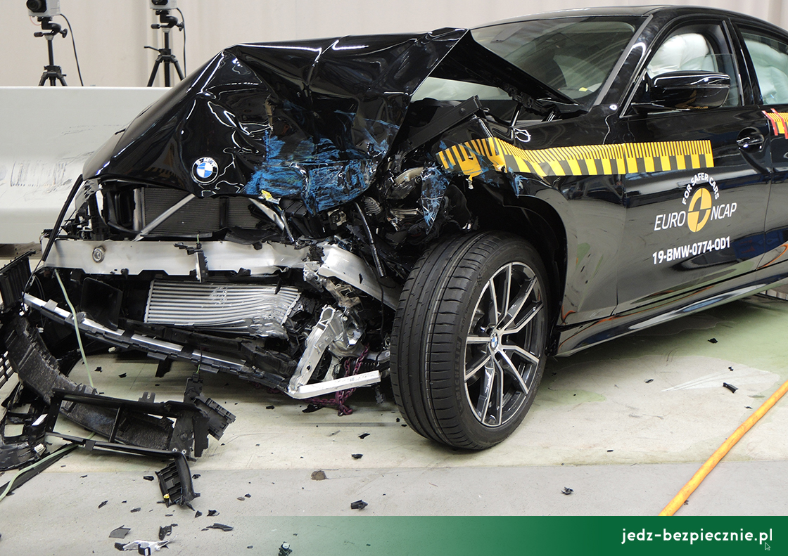 Testy zderzeniowe Euro NCAP - BMW serii 3 - uderzenie w przeszkodę stałą