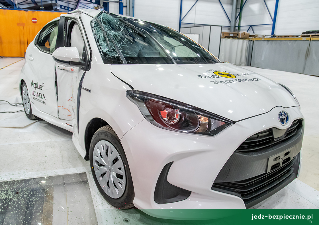 TESTY ZDERZENIOWE EURO NCAP | Toyota Yaris | 2020 | uderzenie w słup