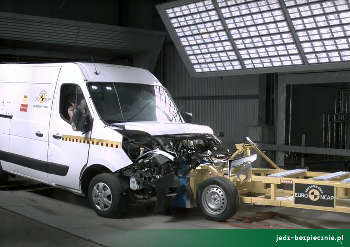 TESTY ZDERZENIOWE EURO NCAP | Zderzenie Nissan NV400 z barierą mobilną
