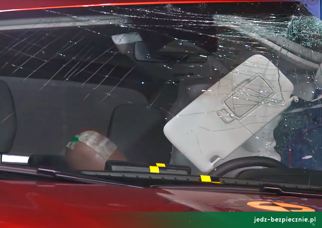 TESTY ZDERZENIOWE EURO NCAP | Renault Kangoo - ochrona przed wychyleniem ciała kierowcy i uderzeniem głową w fotel pasażera