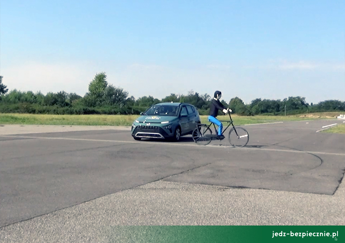 TESTY ZDERZENIOWE EURO NCAP | Hyundai Bayon - próba hamowania awaryjnego przed rowerzystą