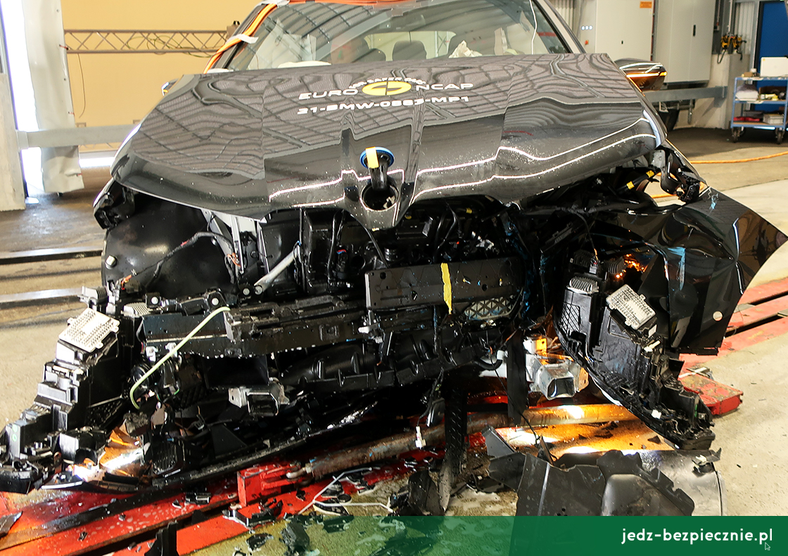 TESTY ZDERZENIOWE EURO NCAP | BMW iX - próba zderzenia z przeszkodą stałą