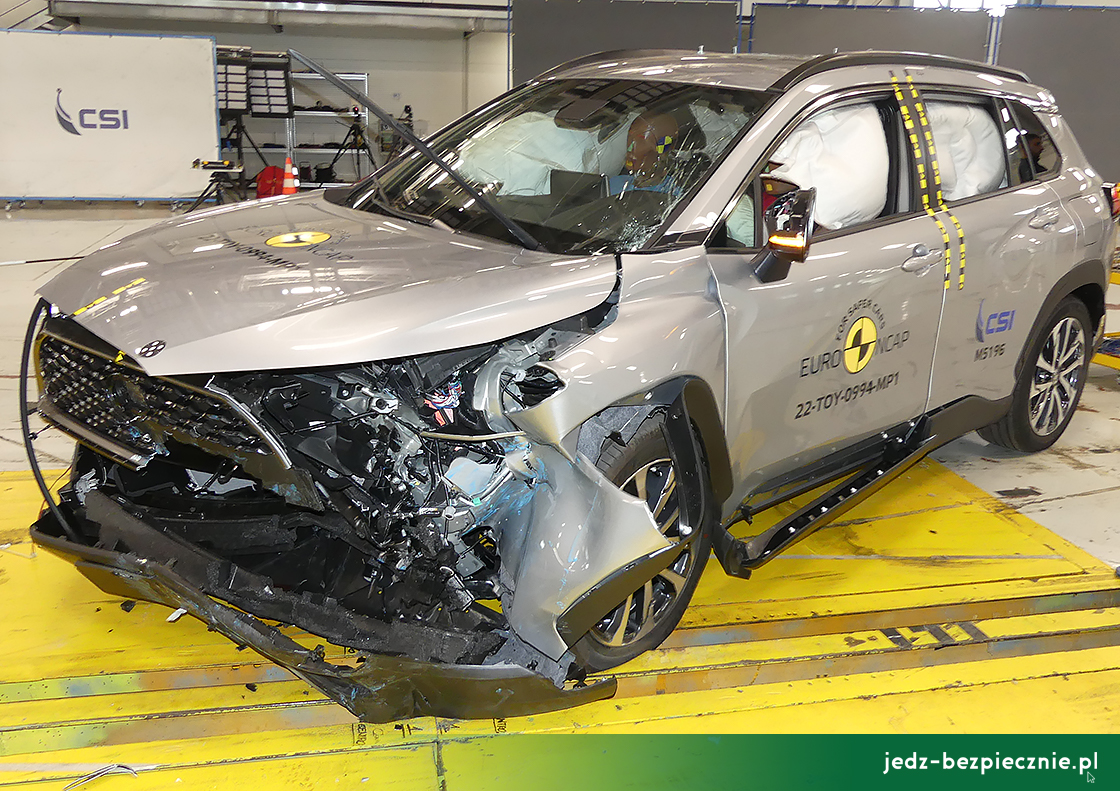 TESTY ZDERZENIOWE EURO NCAP | Toyota Corolla Cross - próba zderzenia z przeszkodą mobilną
