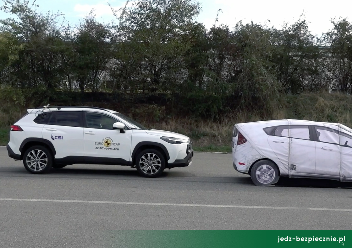 TESTY ZDERZENIOWE EURO NCAP | Toyota Corolla Cross - autonomiczny system hamowania przed przeszkodą