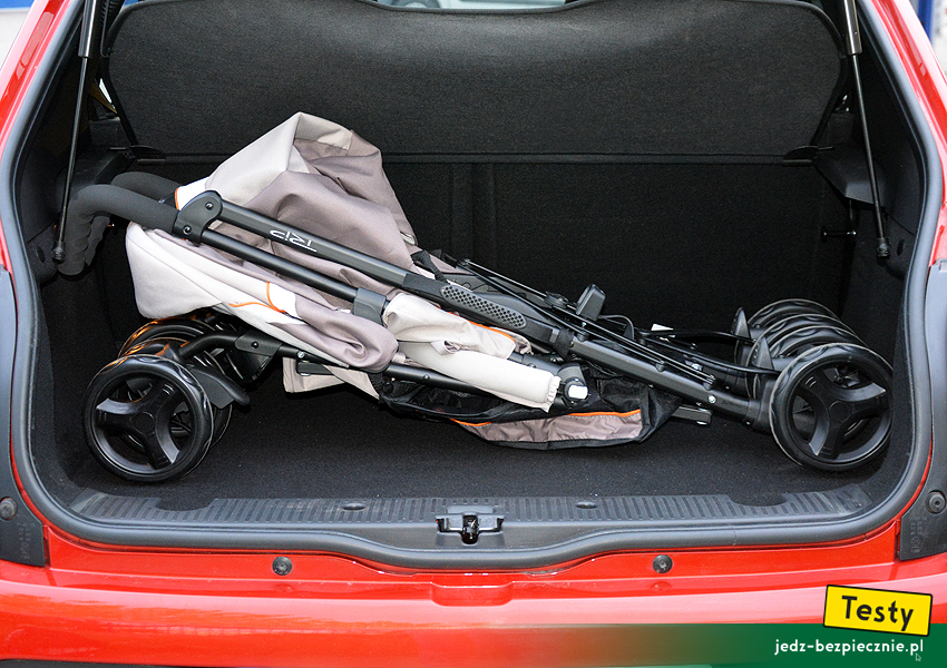 TESTY | Renault Twingo 3 - próba ze złożoną spaceróką dla dziecka, bagażnik