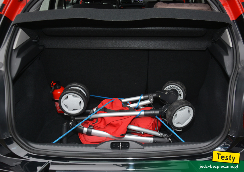 TESTY | Citroen C3 III - próba z pakowaniem do bagażnika wózka dziecięcego - spacerówki