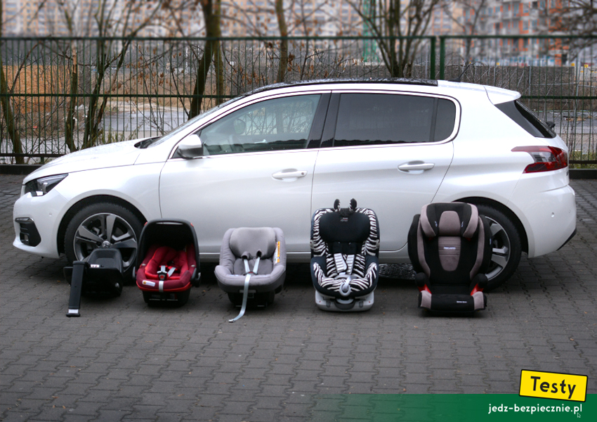 TESTY | Dziecko w Peugeot 308 II hatchback - foteliki i wózki | Peugeot 308 II hatchback facelifting