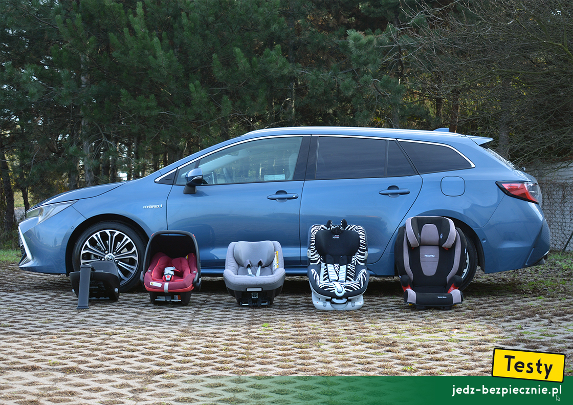 Testy - Toyota Corolla Touring Sports XII Hybrid - próby z montażem fotelików dziecięcych