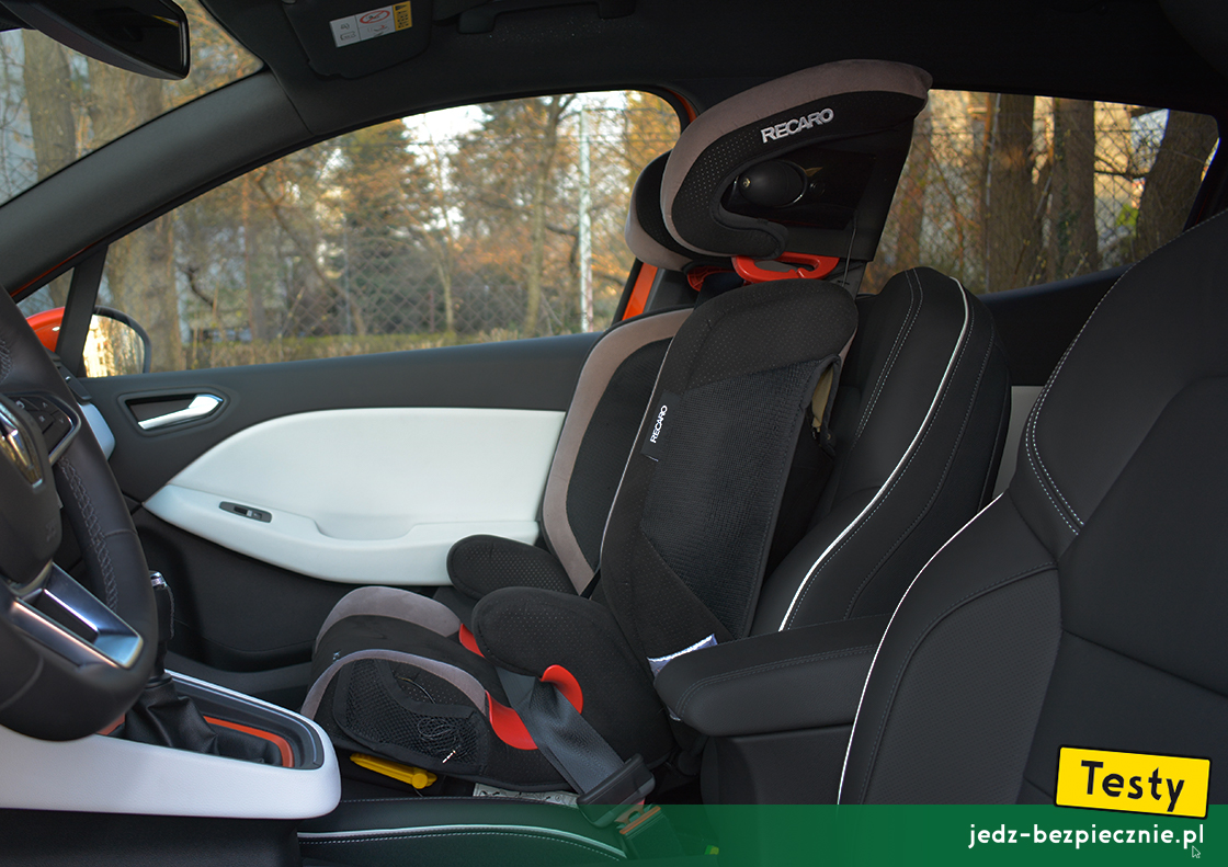 Testy - Renault Clio V hatchback - próba z fotelikiem dziecięcym Recaro, przodem do kierunku jazdy, przód - fotel pasażera