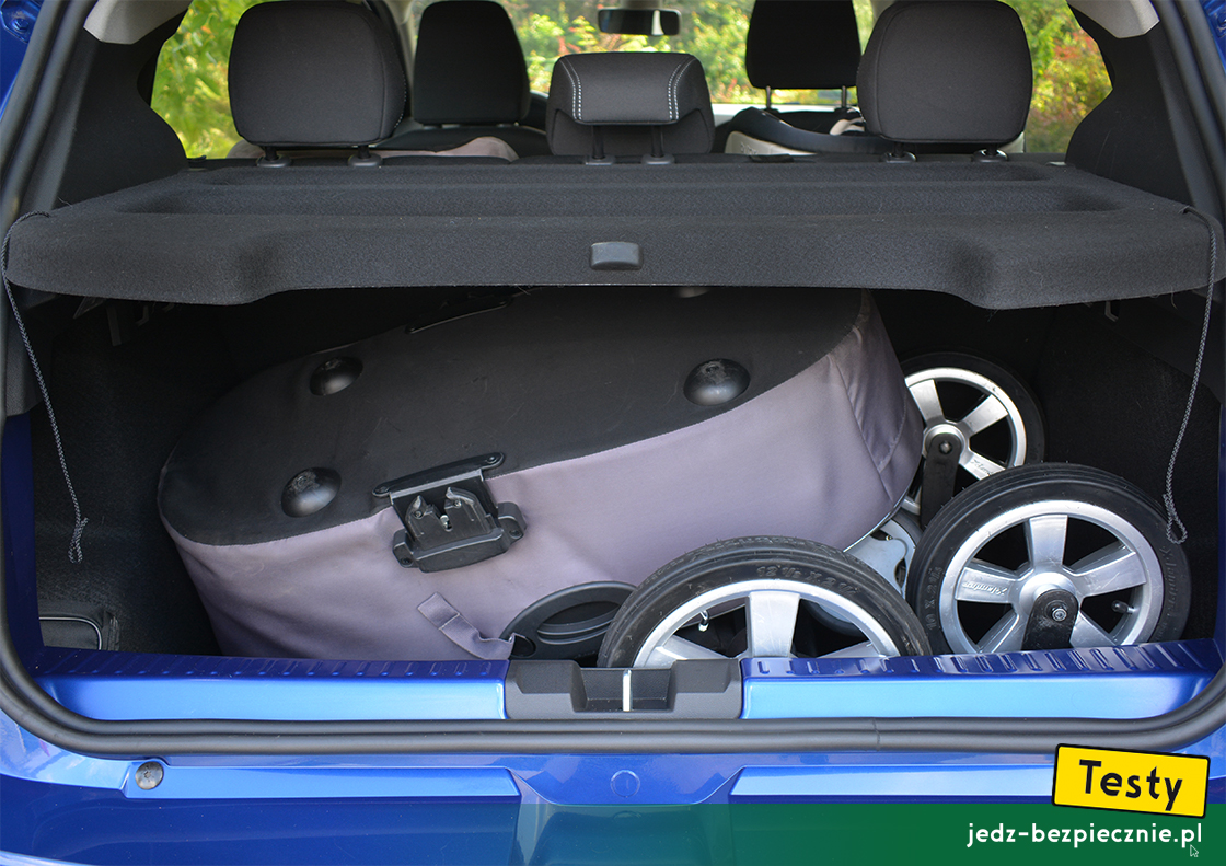 TESTY | Dacia Sandero III - próby z pakowaniem do bagażnika dwóch wózków dziecięcych