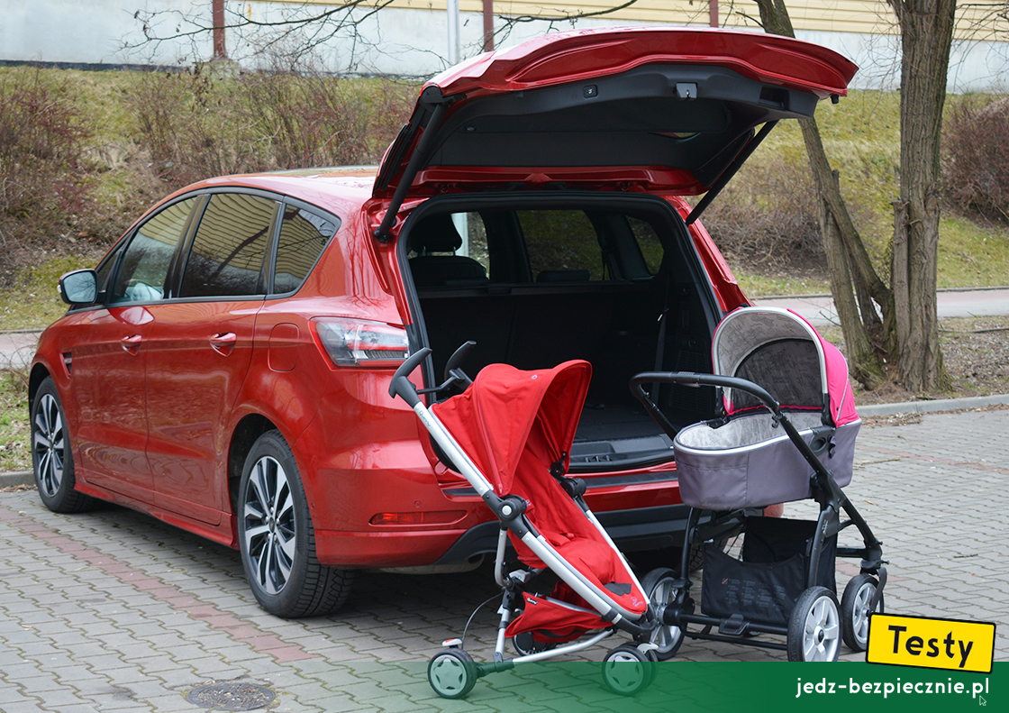 Testy - Ford S-Max hybrid - próby z pakowaniem do bagażnika wózków dziecięcych