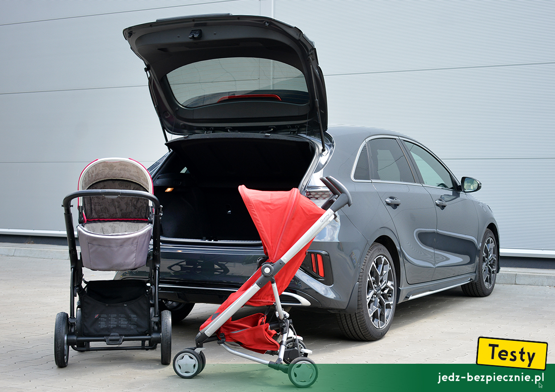 Testy - Kia Ceed III hatchback - próby z pakowaniem do bagażnika wózków dziecięcych
