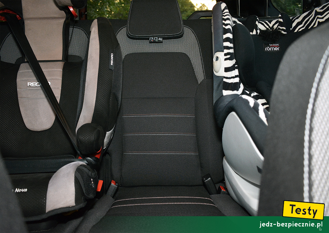 Testy - Dacia Jogger 5-osobowa - dziecko bez fotelika na środkowym miejscu kanapy