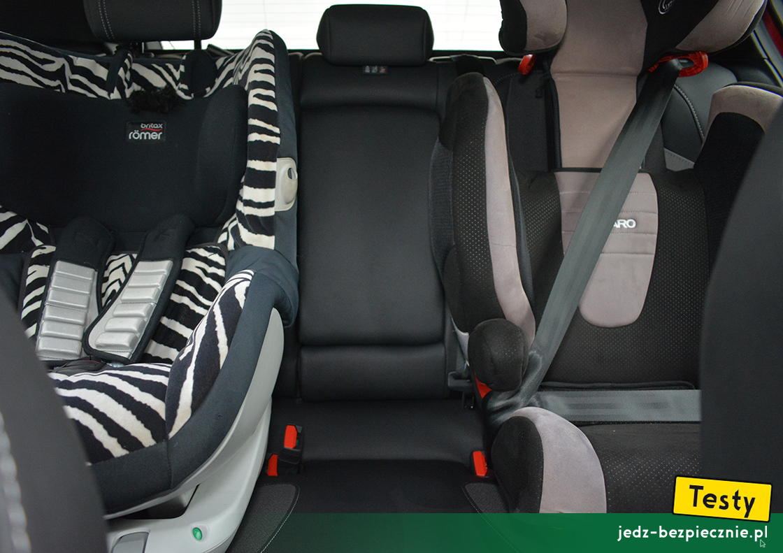 Testy - Opel Astra VI hatchback plug-in - dziecko bez fotelkika na środkowym miejscu kanapy