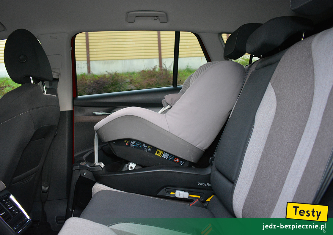 Testy - Skoda Enyaq iV 80x 4x4 - próby z montażem fotelików samochodowych dla dzieci, pas bezpieczeństwa, Isofix, i-size, top-tether, tyłem, przodem, do kierunku jazdy