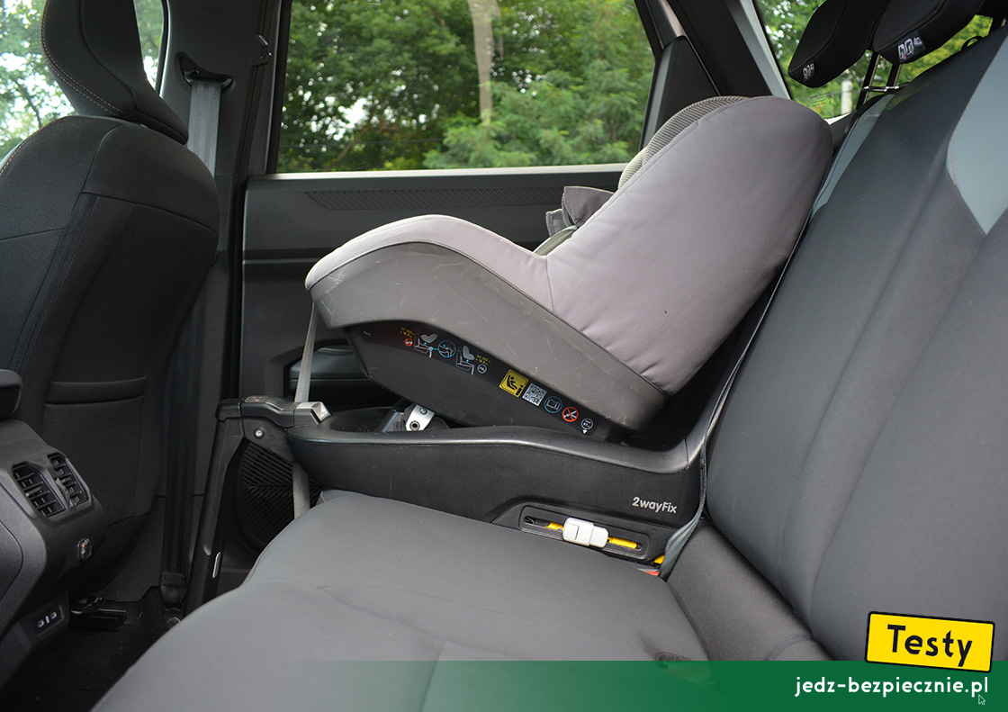 TESTY | Dacia Bigster 4x4 mild hybrid | montaż baza Isofix, i-Size, fotelik dla dziecka, przodem do kierunku jazdy, kanapa, Maxi-Cosi 2WayFix, 2WayPearl