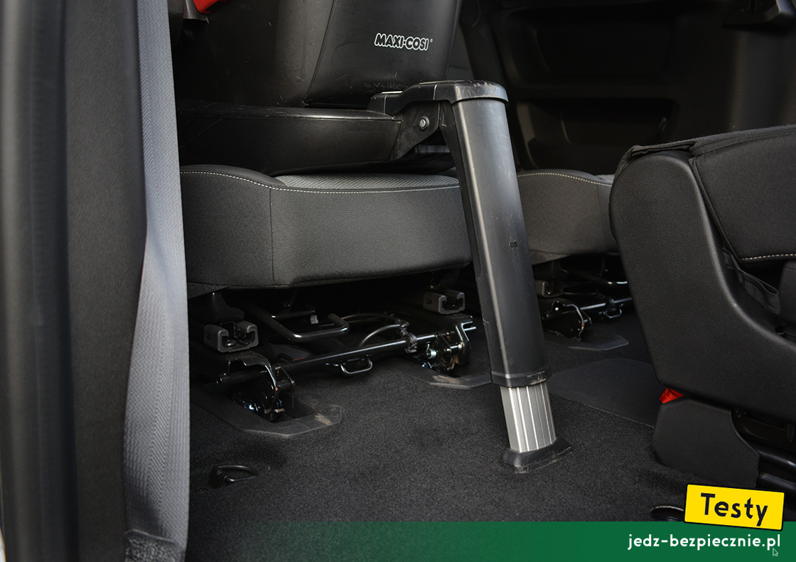 TESTY | Renault Grand Kangoo | montaż bazy Isofix z nogą stabilizującą w III rzędzie siedzeń