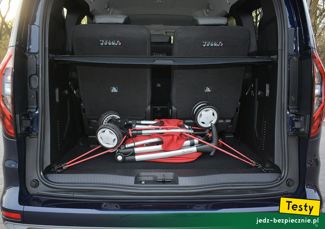 TESTY | Renault Grand Kangoo | próba spakowania do bagażnika złożonego wózka dziecięcego, spacerówki, Quinny