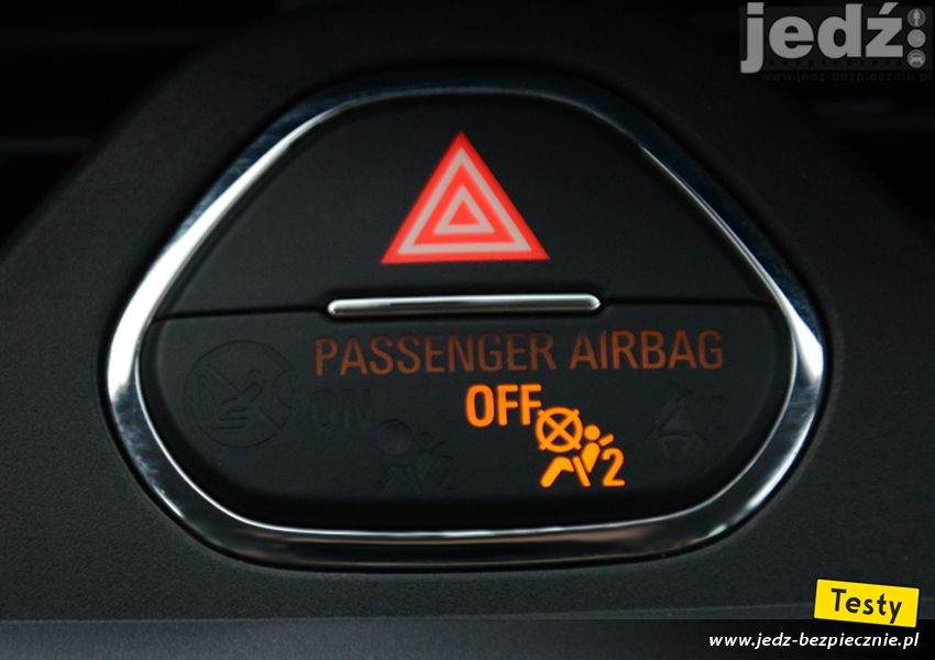 TESTY | Opel Corsa E - sygnalizacja nieaktywnej poduszki powietrznej pasażera, OFF, fotelik dziecięcy tyłem do kierunku jazdy