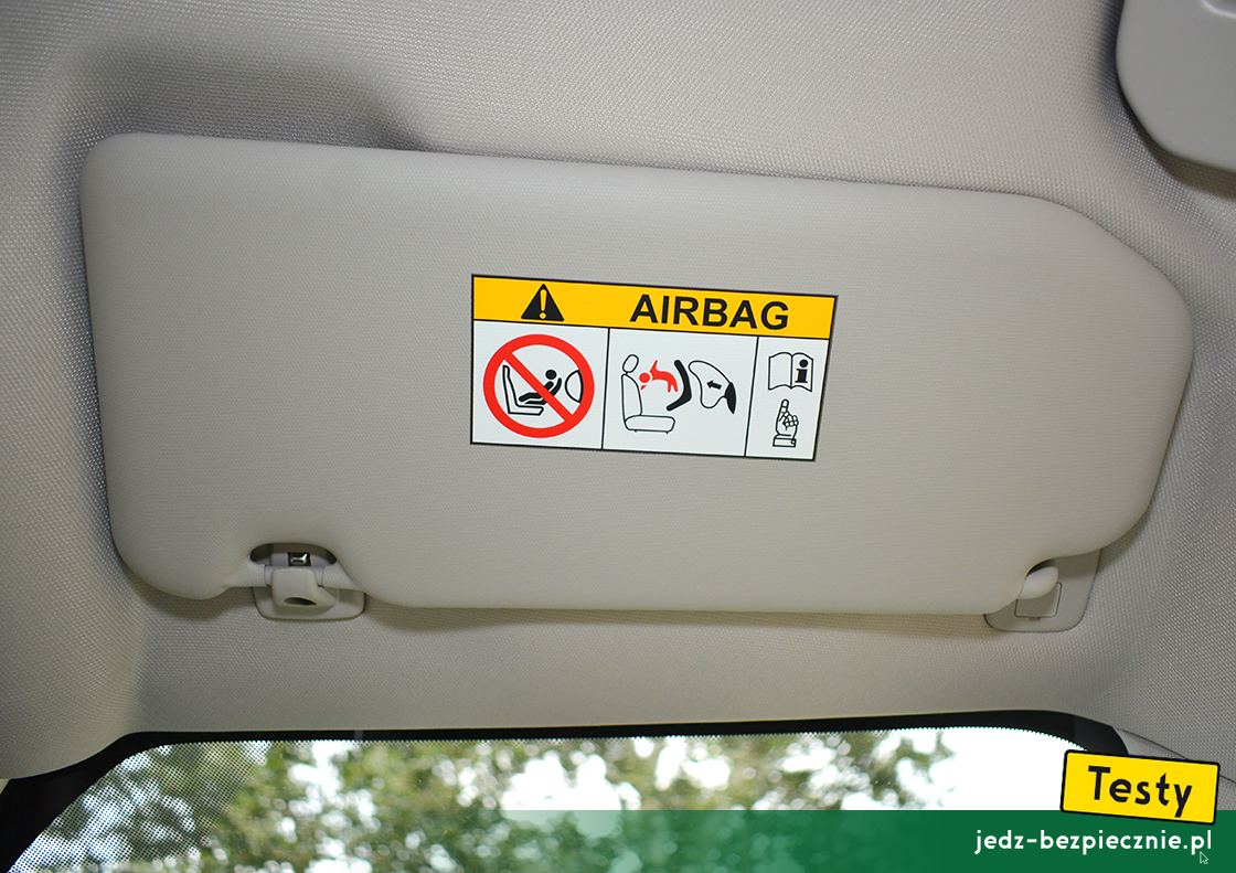 Testy - Citroen C5 Aircross - ostrzeżenie przed ustawienem fotelika dziecięcego przy aktywnej poduszce powietrznej pasażera