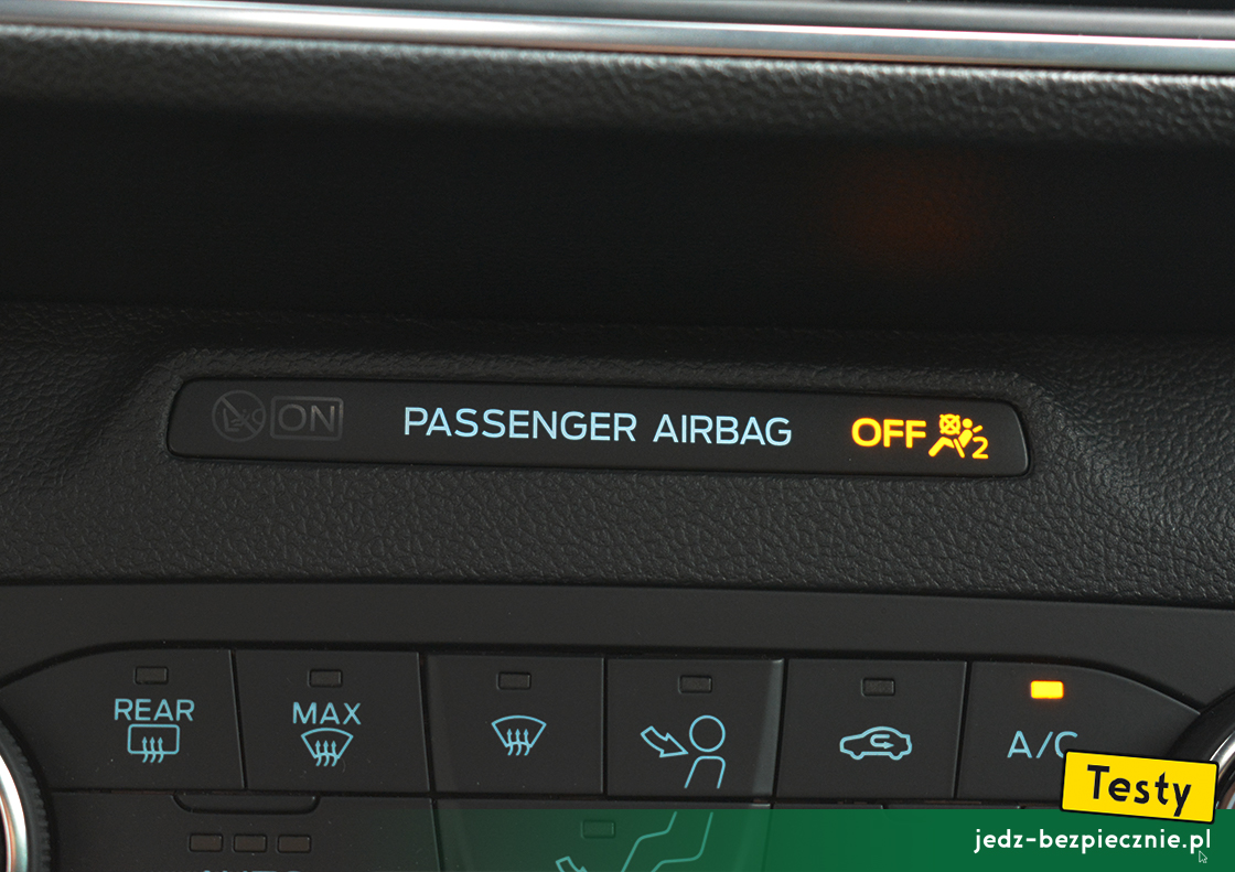 Testy - Ford Focus IV kombi Active - sygnalizacja odłączonej poduszki powietrznej pasażera