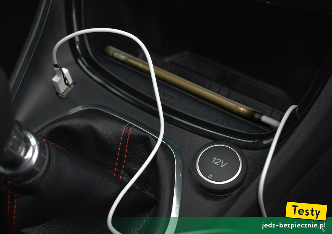 Testy - Ford Puma - multimedia - porty USB, gniazda 12V, Android Auto, Apple CarPlay, bluetooth, bezprzewodowa ładowarka