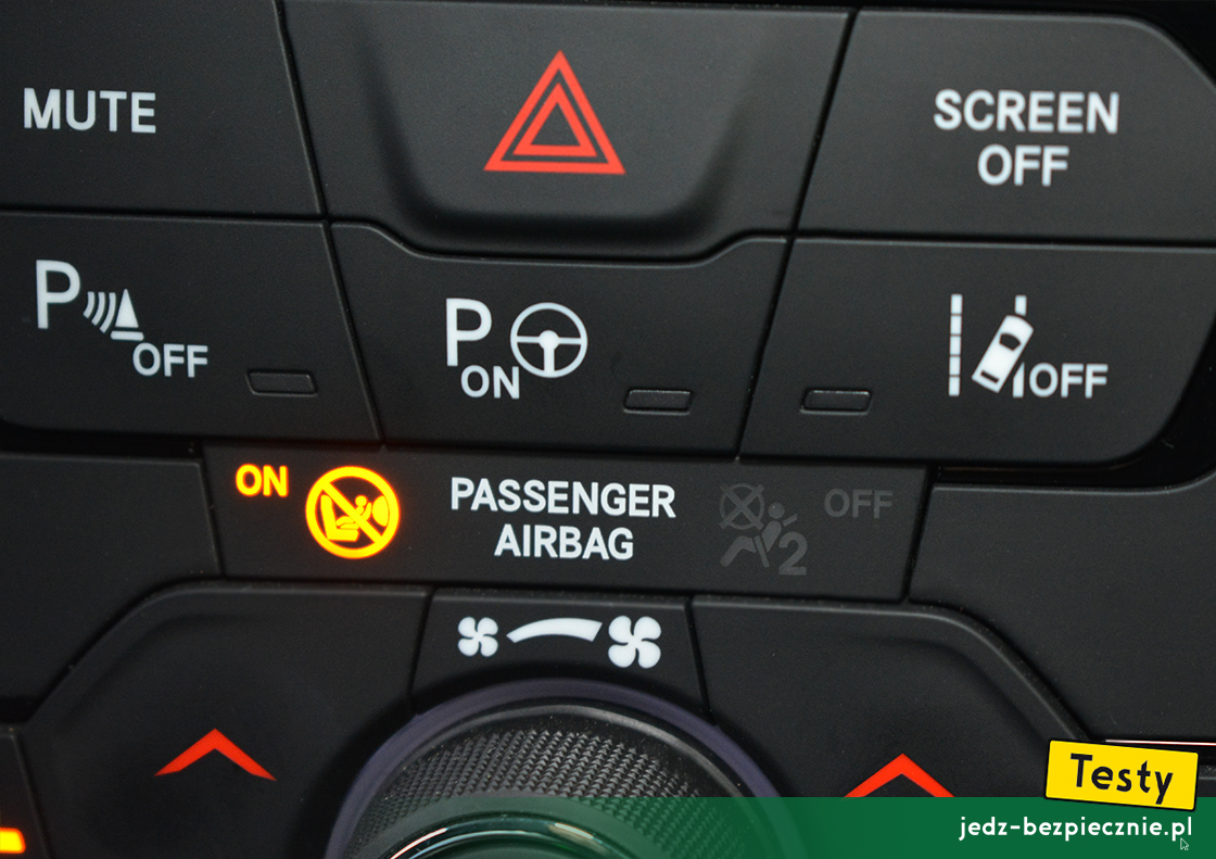 TESTY | Jeep Renegade 4xe - status aktywnej poduszki powietrznej pasażera, ON