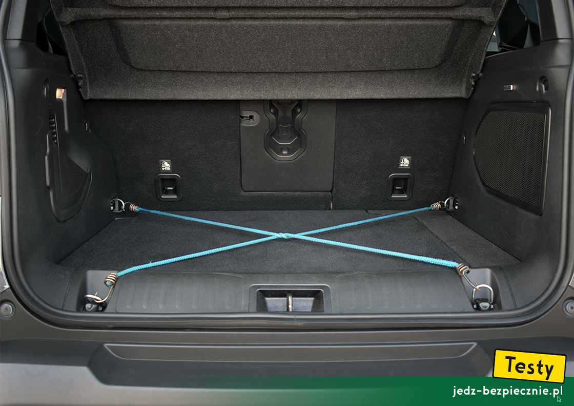 TESTY | Jeep Renegade 4xe - linki zabezpieczające transportowane przedmioty w bagażniku