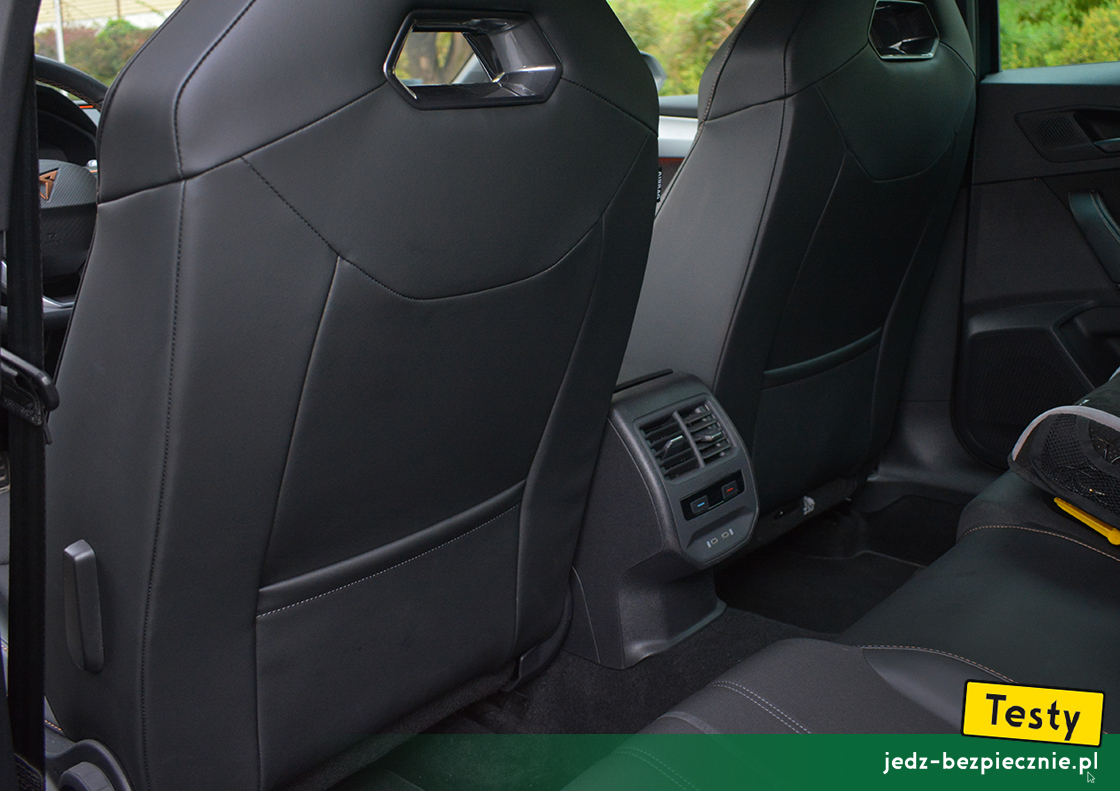 Testy - Cupra Leon e-Hybrid hatchback - tapicerka na plecach oparć foteli