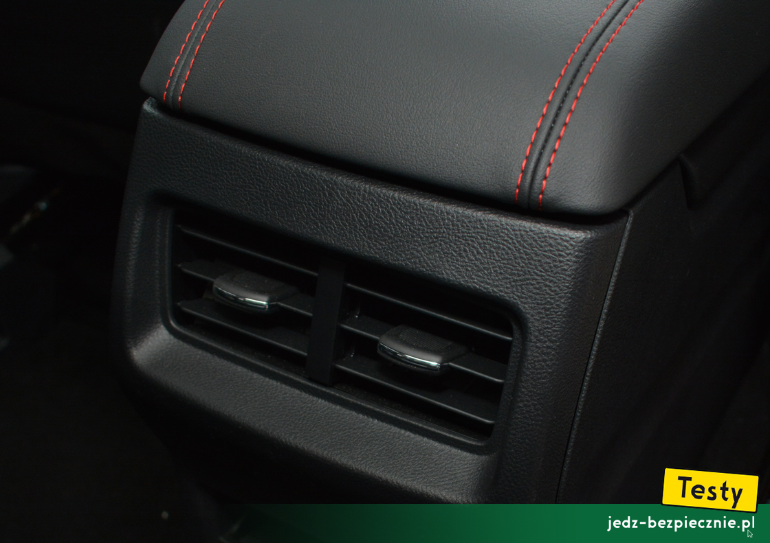 Testy - Ford S-Max hybrid - kratki nawiewów dwustrefowej klimatyzacji manualnej