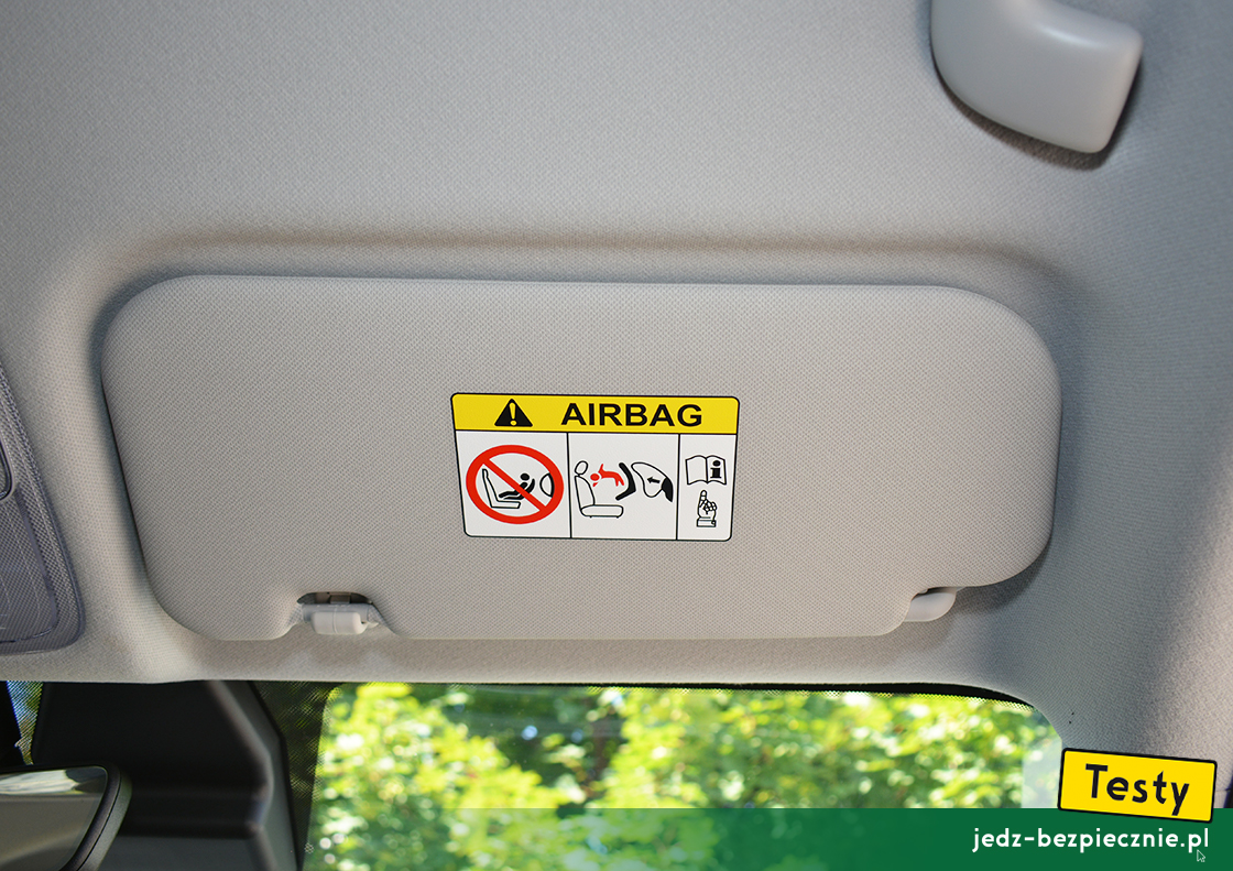 Testy - Hyundai Bayon - ostrzeżenie, fotelik dziecięcy tyłem do kierunku jazdy, aktywna poduszka powietrzna pasażera