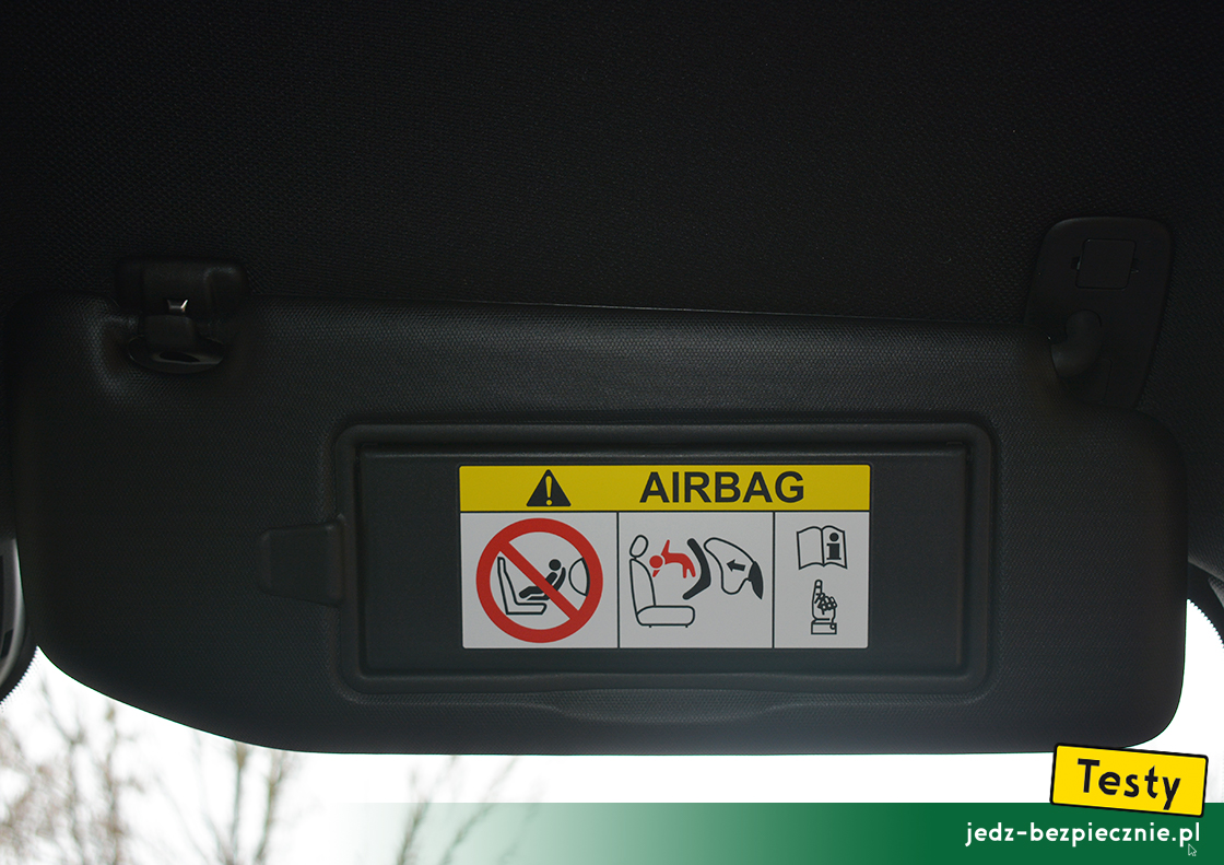 Testy - Opel Astra VI plug-in - ostrzeżenie, fotelik dziecka, tyłem do kierunku jazdy, aktywna poduszka pasażera, osłona przeciwsłoneczna