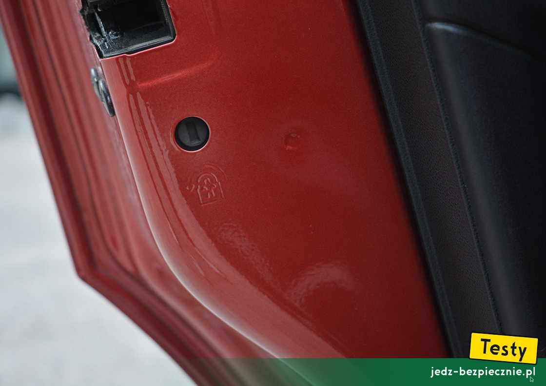 TESTY | Alfa Romeo Junior hybrid | blokada otwarcia drzwi z tyłu