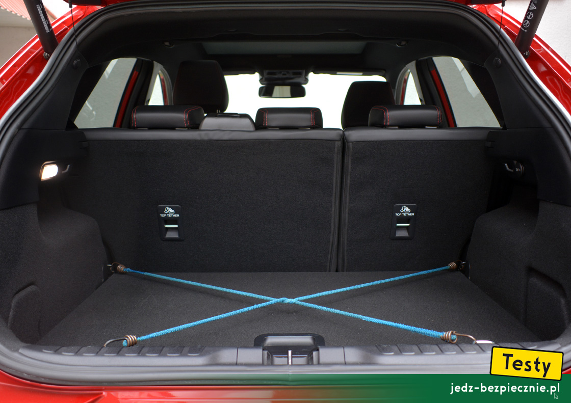 TESTY | Ford Puma mild hybrid facelifting | linki zabezpieczające przedmioty w bagażniku