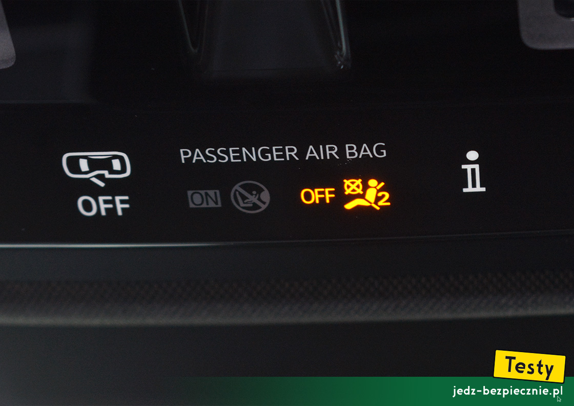 TESTY | Volkswagen ID.7 | panel ze statusem poduszki powietrznej pasażera, nieaktywna, OFF