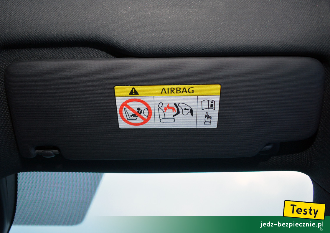 TESTY | Volkswagen ID.7 | ostrzeżenie przed ustawieniem na miejscu pasażera fotelika dziecięcego tyłem do kierunku jazdy przy aktywnej poduszce powietrznej