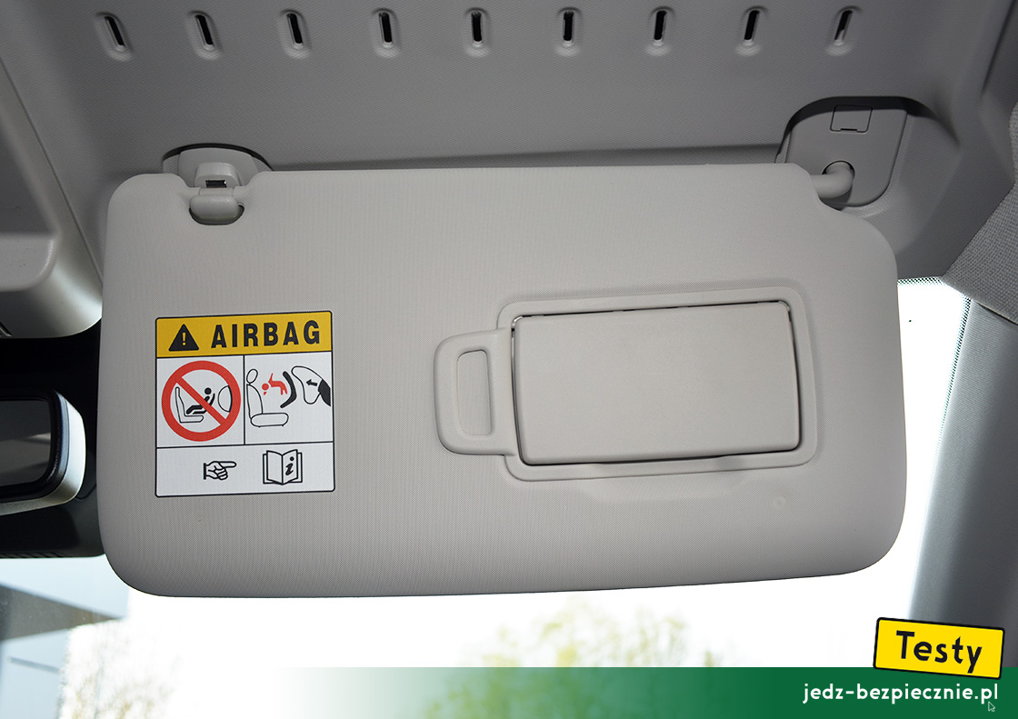 TESTY | Renault Grand Kangoo | osłona przeciwsłoneczna po stronie pasażera