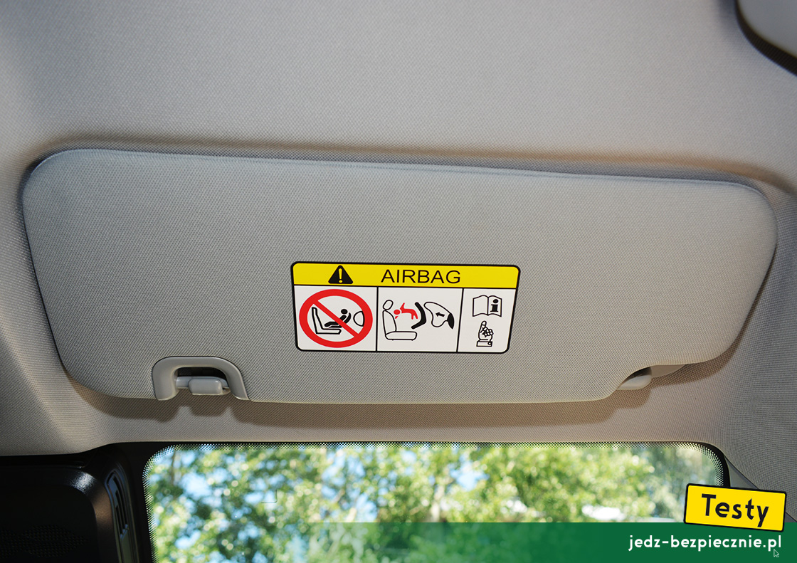 TESTY | Chery Tiggo 7 | ostrzeżenie, montaż fotelika dziecięcego tyłem do kierunku jazdy na miejscu pasażera, aktywna poduszka powietrzna pasażera