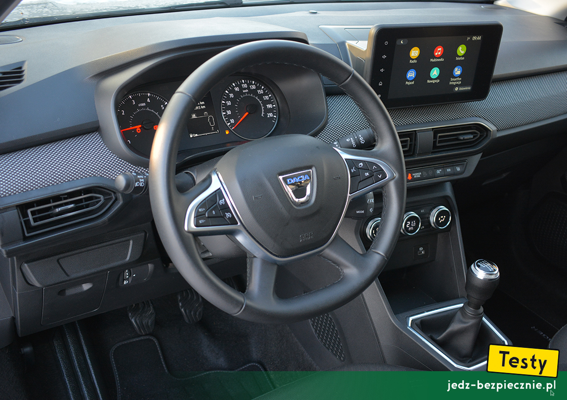 TESTY | Dacia Jogger 7-osobowa - kokpit wersji wyposażenia Expression