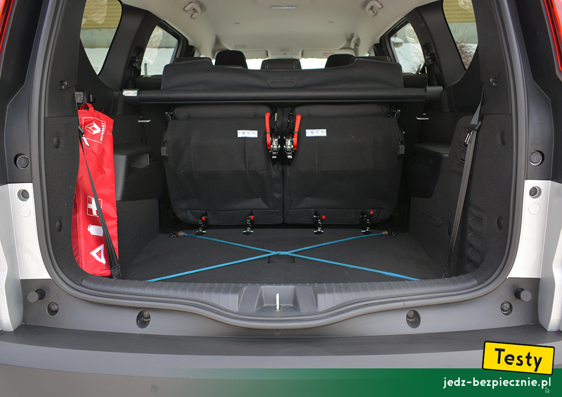 TESTY | Dacia Jogger 7-osobowa - bagażnik, linki zabezpieczające przewożone przedmioty, konfiguracja dla pięciu osób