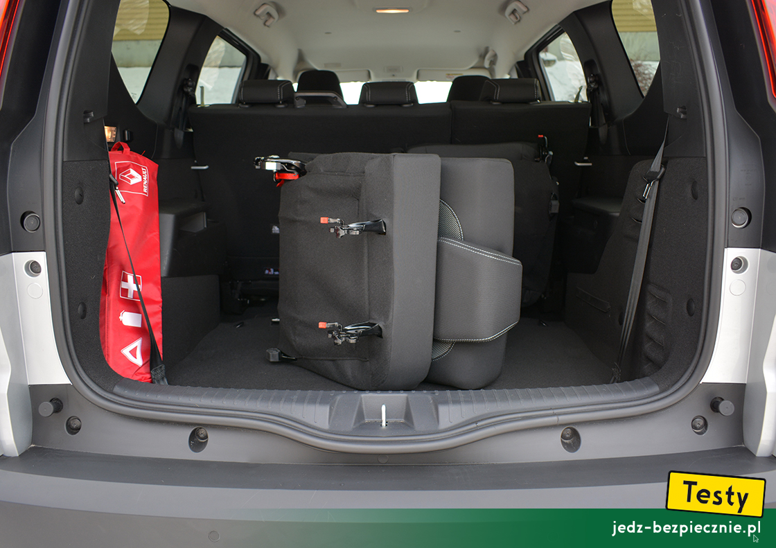 TESTY | Dacia Jogger 7-osobowa - bagażnik, wyjęcie fotela w trzeciego rzędu siedzeń